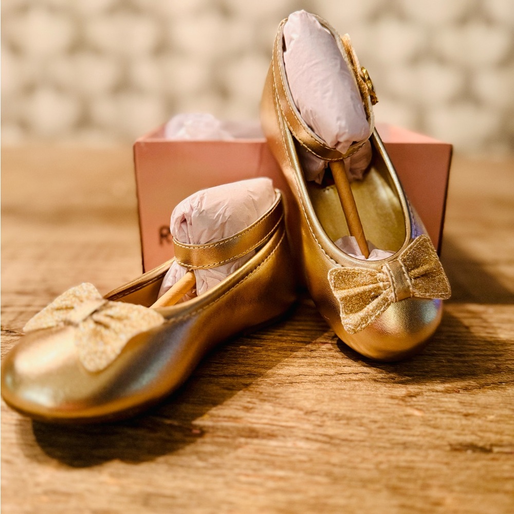 NIB Shoes Gold Metallic Kids Dress Ballet Flats with Bow
